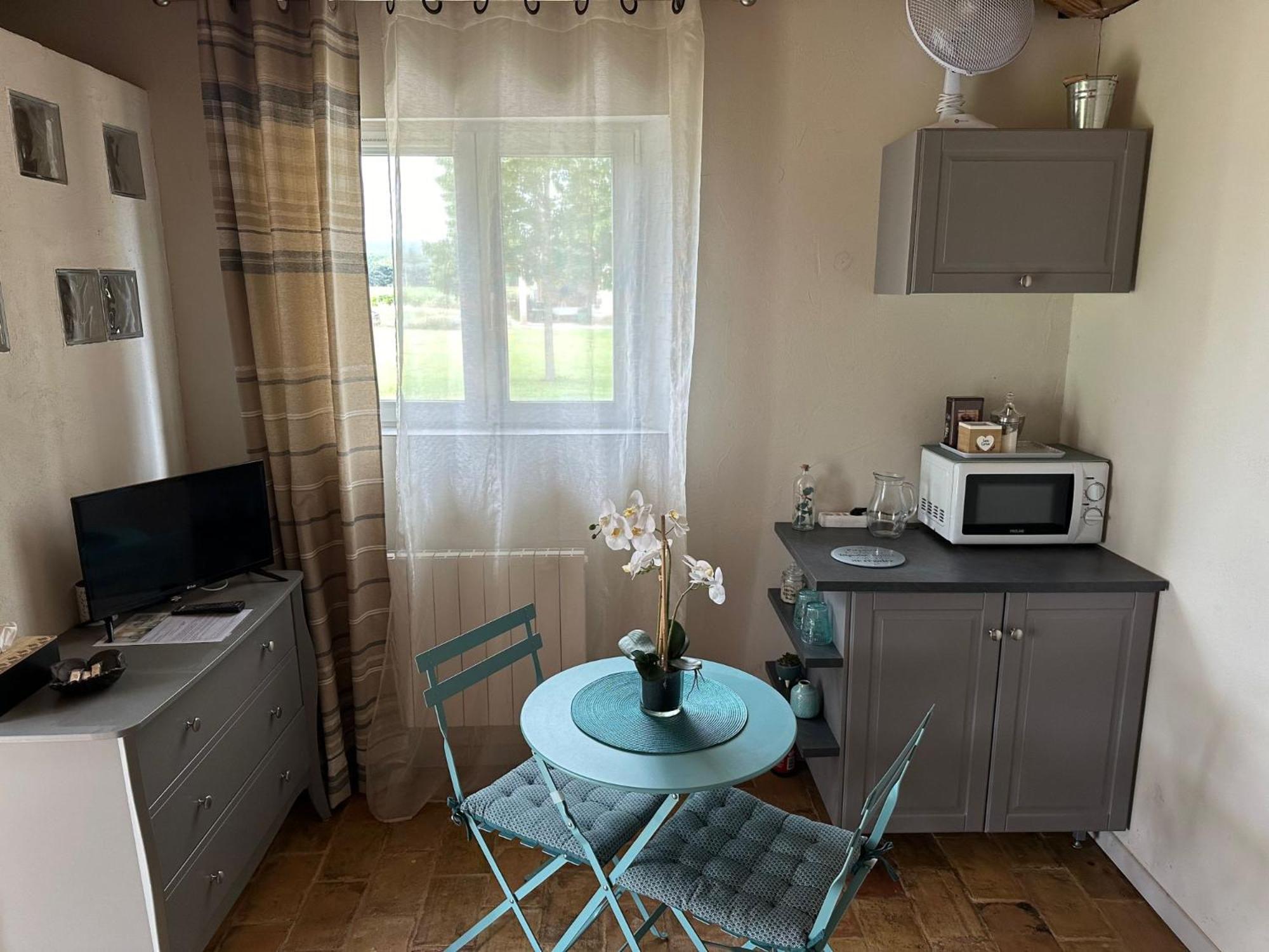 Maisonnette Independante Au Calme Dans Un Grand Jardin Châteauneuf-du-Rhône 外观 照片