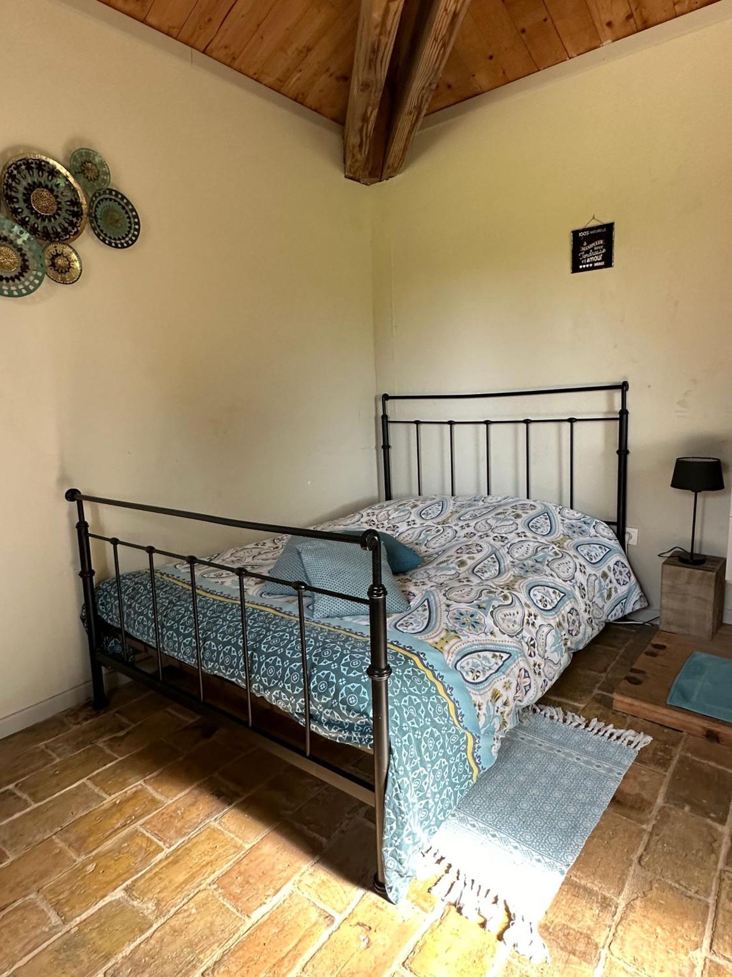 Maisonnette Independante Au Calme Dans Un Grand Jardin Châteauneuf-du-Rhône 外观 照片