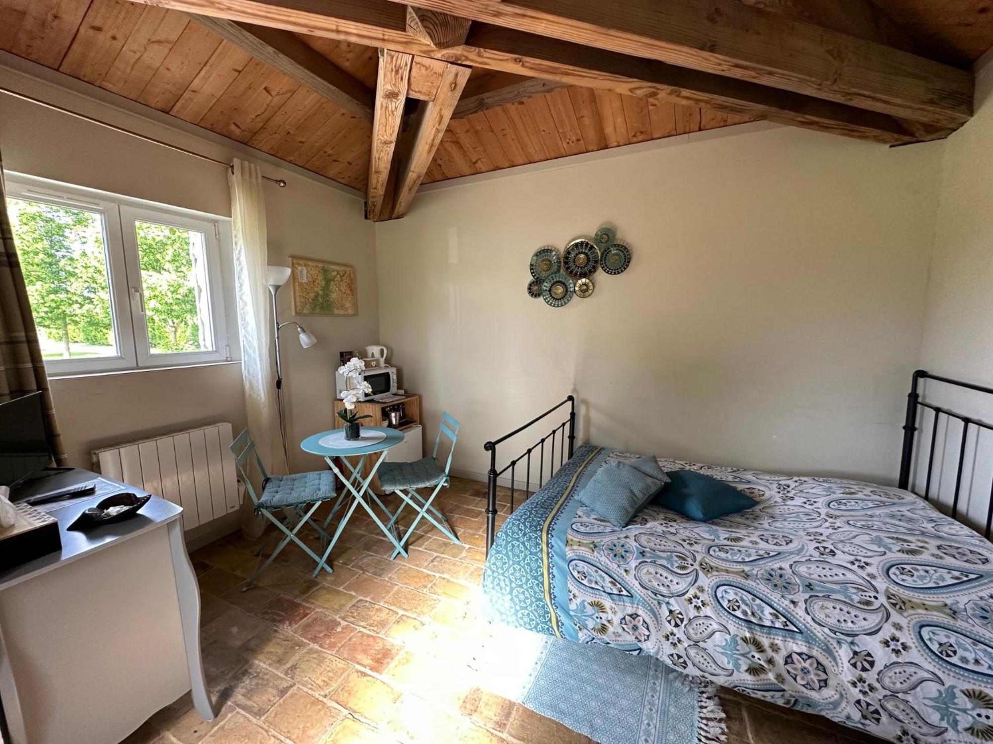 Maisonnette Independante Au Calme Dans Un Grand Jardin Châteauneuf-du-Rhône 外观 照片